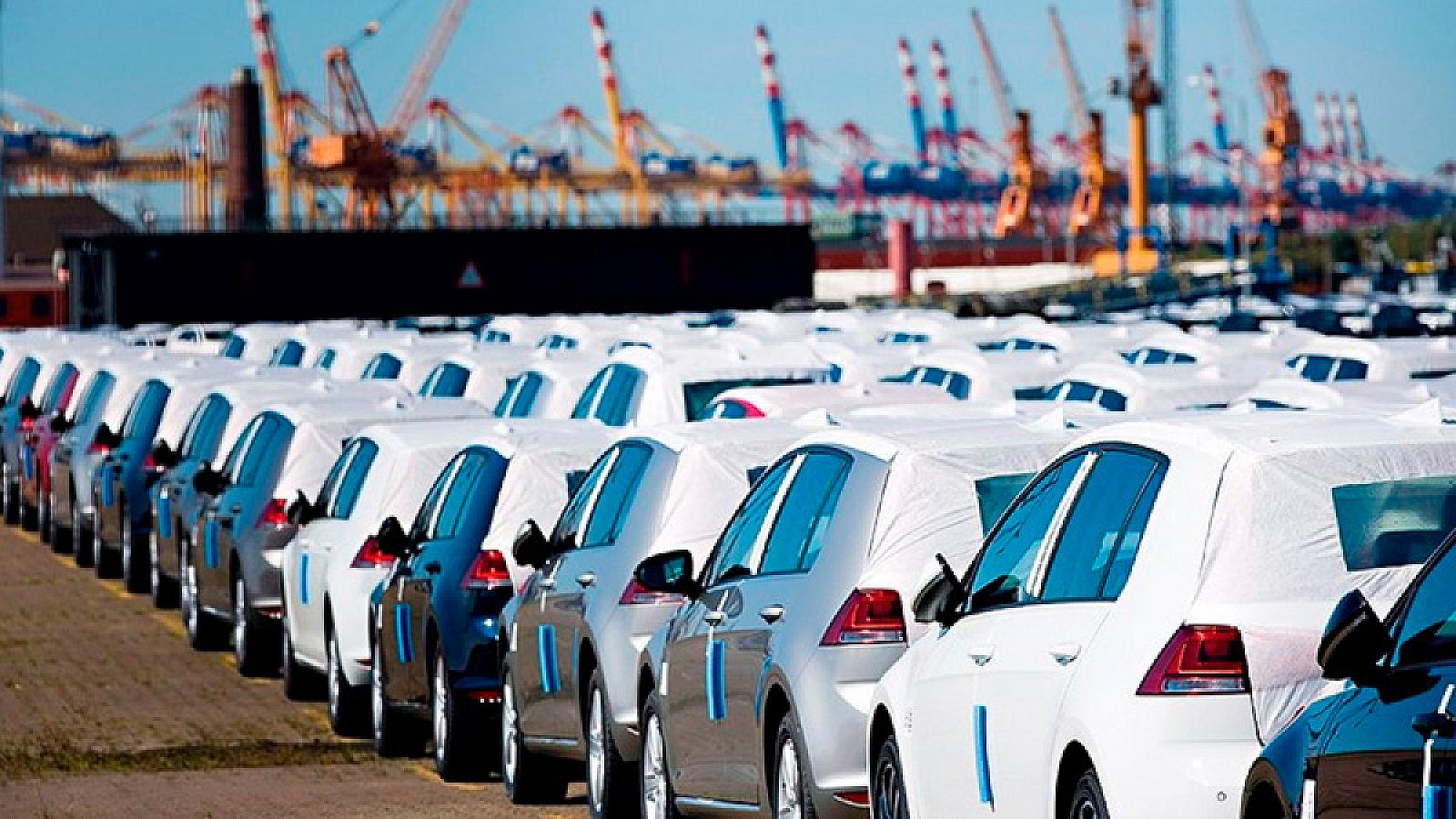 Azərbaycanın Gürcüstandan avtomobil idxalı 36 % azalıb