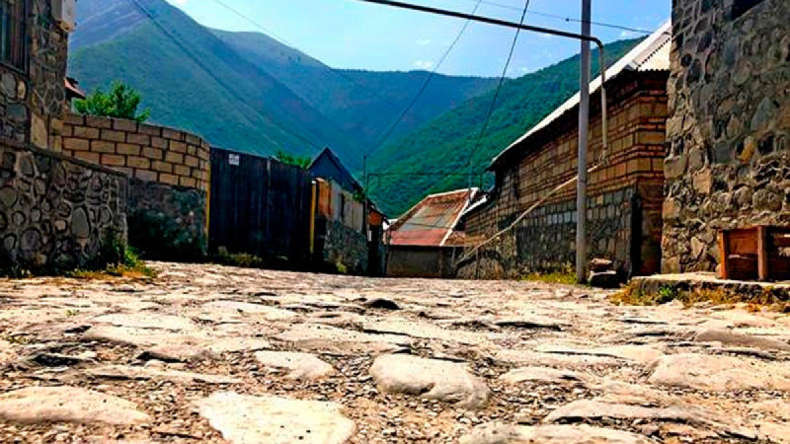 Bölgələrə səfər edən turistlərin sayı artıb <span style=\"color: #ff0000;\">- Ekspert</span>